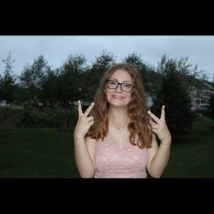 Meet your Posher, Emily